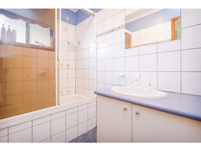 36 Kennedy Street, Howlong NSW 2643