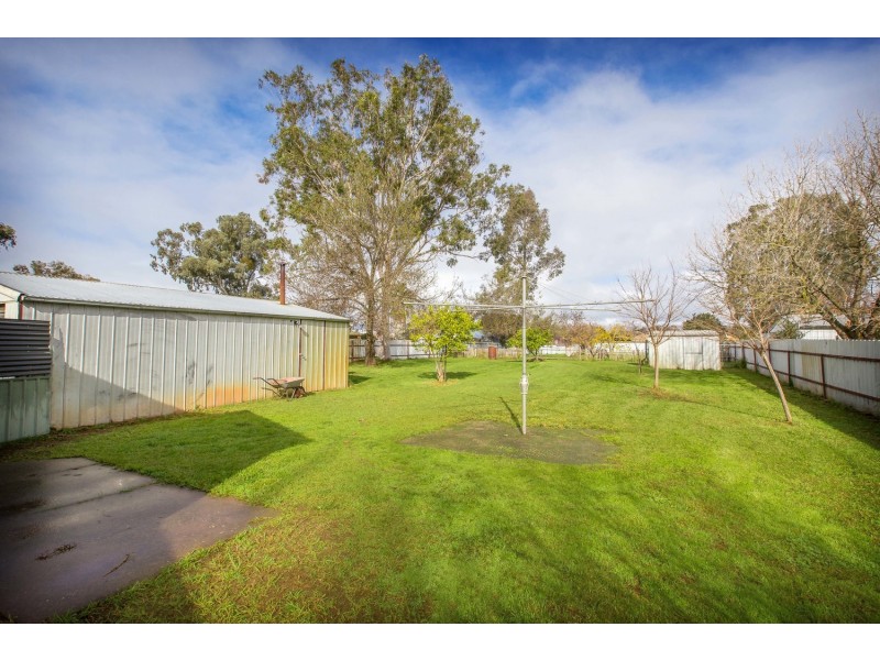 36 Kennedy Street, Howlong NSW 2643