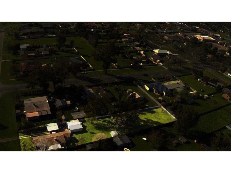 36 Kennedy Street, Howlong NSW 2643