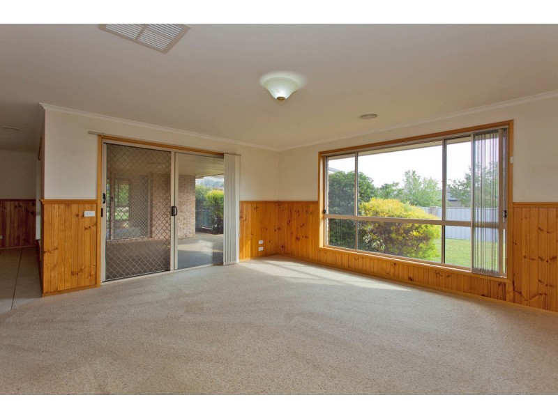 13 Dalton Avenue, Wodonga VIC 3690