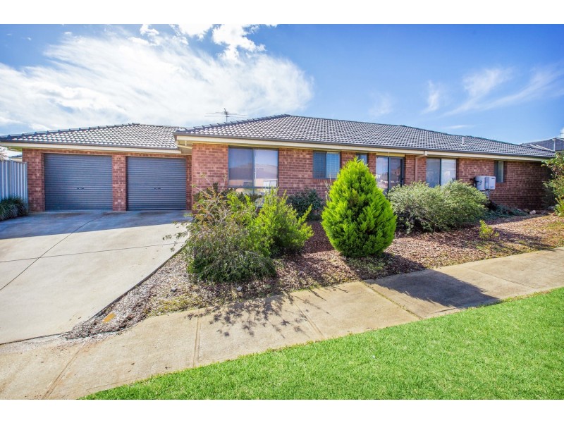 2 Lockhead Street, Leneva VIC 3691
