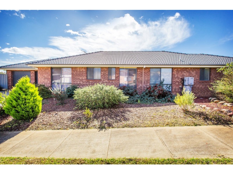 2 Lockhead Street, Leneva VIC 3691