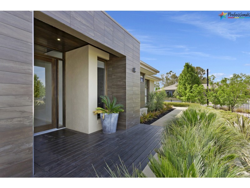 3 Riverside Boulevard, Killara VIC 3691