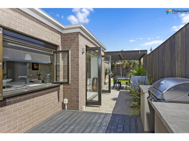 3 Riverside Boulevard, Killara VIC 3691