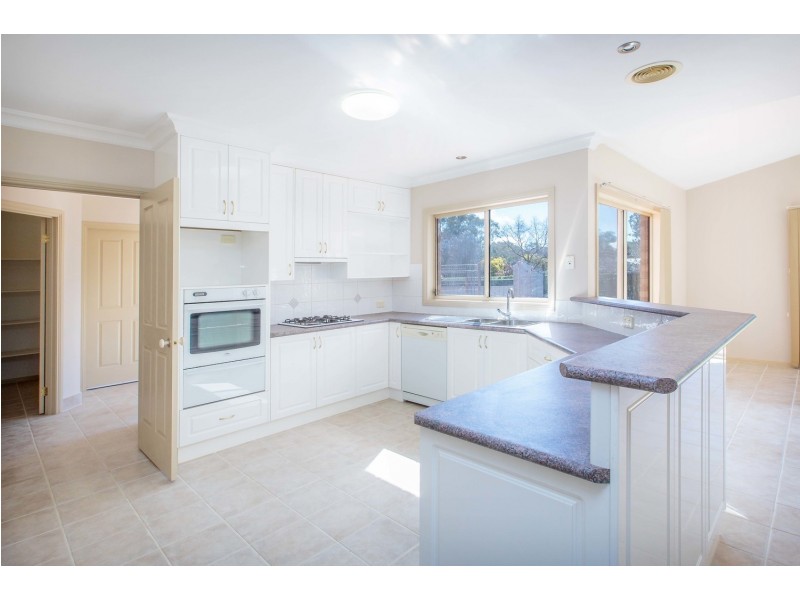 15 Lipsett Road, Thurgoona NSW 2640