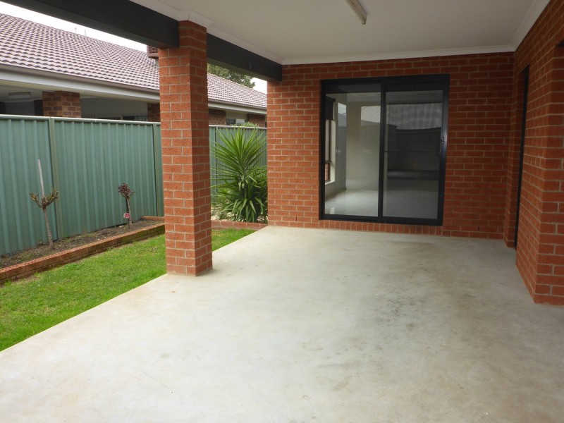 54 Victoria Cross Parade, Wodonga VIC 3690