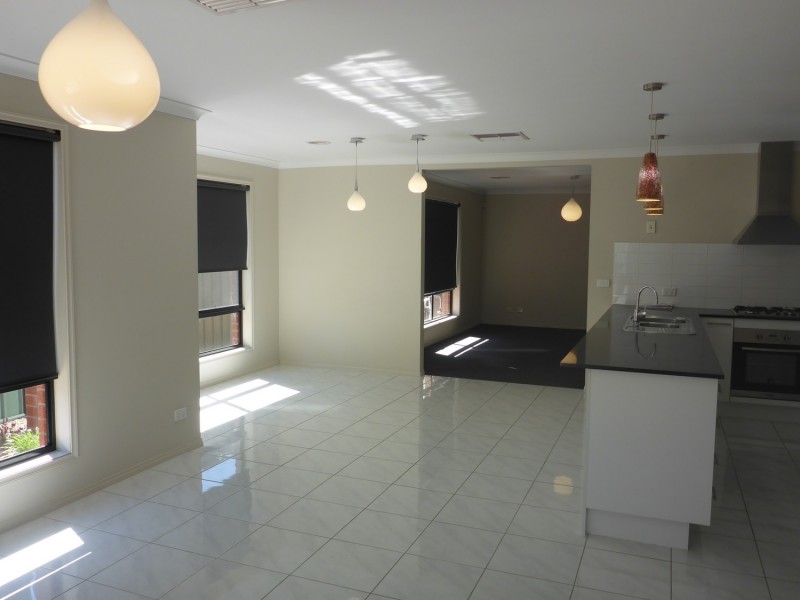 54 Victoria Cross Parade, Wodonga VIC 3690