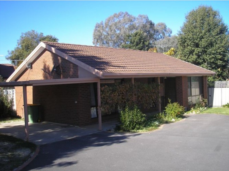 2/56 Albert Road, Chiltern VIC 3683