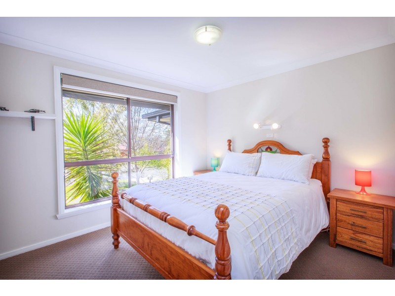 34 McEwen Crescent, Wodonga VIC 3690
