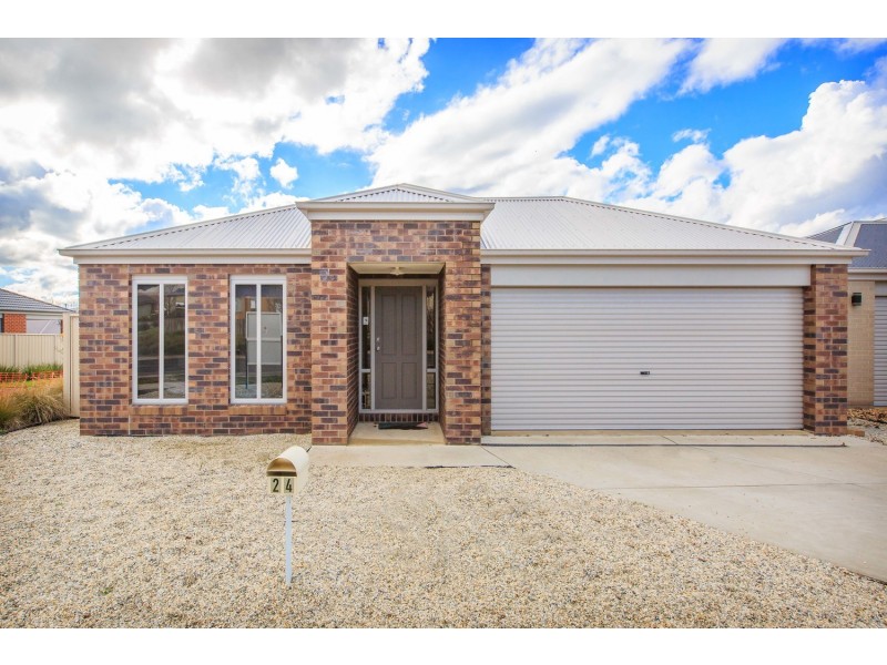 24 Victoria Cross Parade, Wodonga VIC 3690