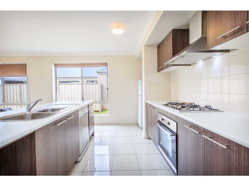 24 Victoria Cross Parade, Wodonga VIC 3690