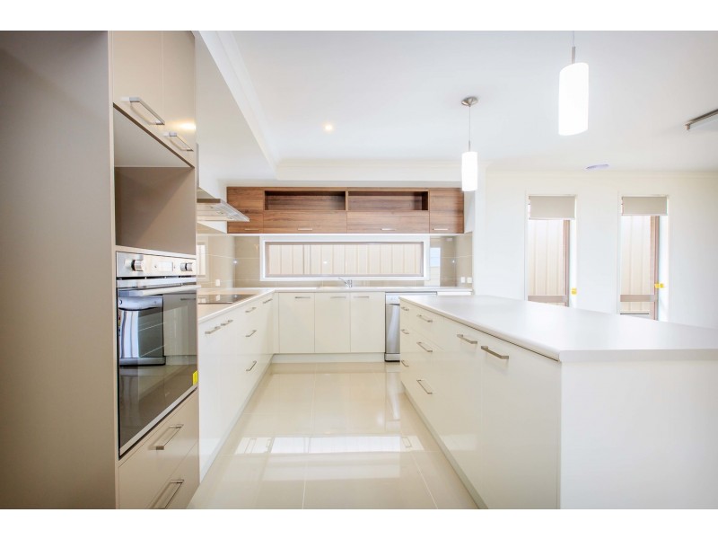 6 Gurney Crescent, Wodonga VIC 3690