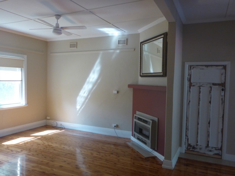 327 Mount Street, Albury NSW 2640