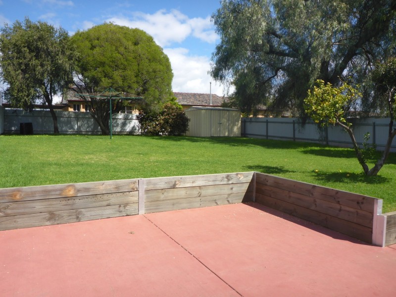 327 Mount Street, Albury NSW 2640