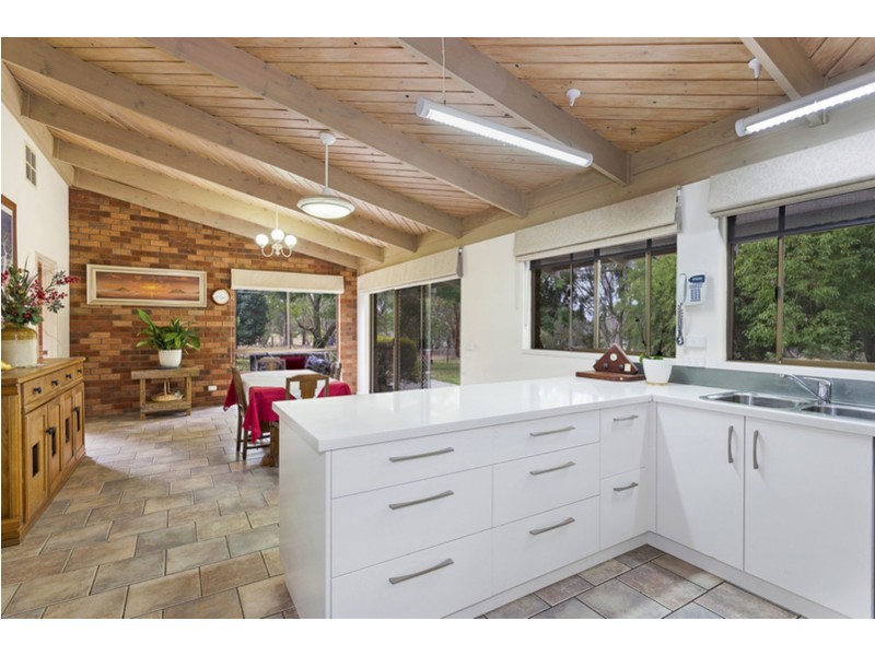 16 Hamilton Court, Baranduda VIC 3691