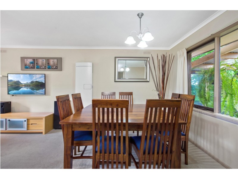 13 Robert Crescent, Wodonga VIC 3690