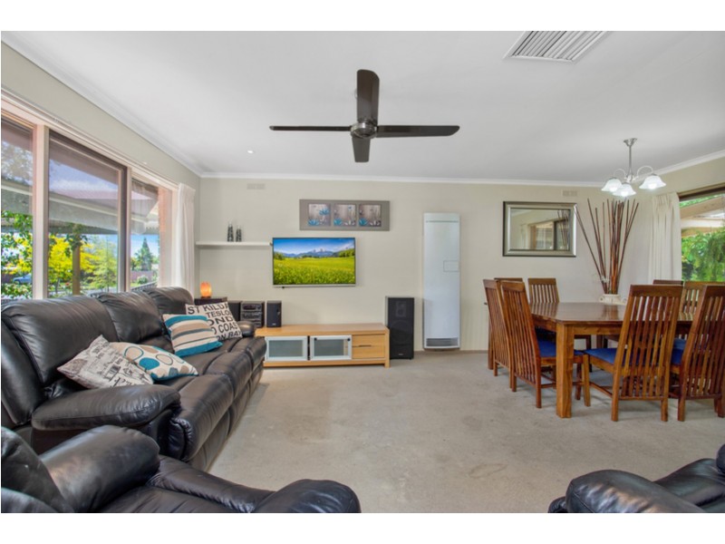 13 Robert Crescent, Wodonga VIC 3690