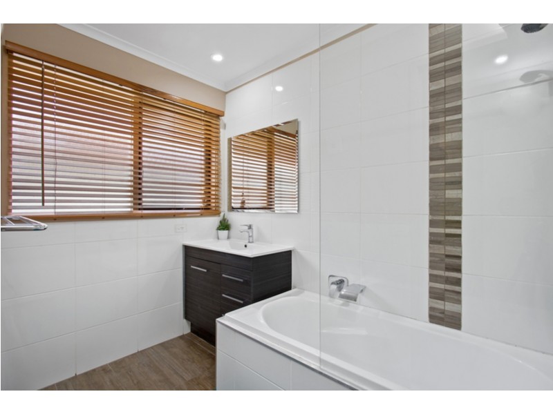 13 Robert Crescent, Wodonga VIC 3690