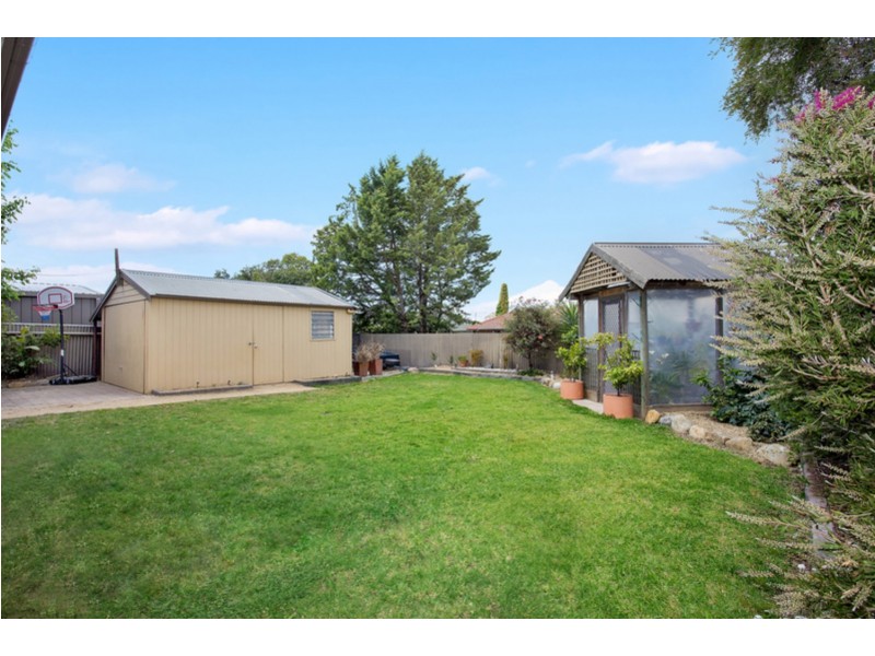 13 Robert Crescent, Wodonga VIC 3690