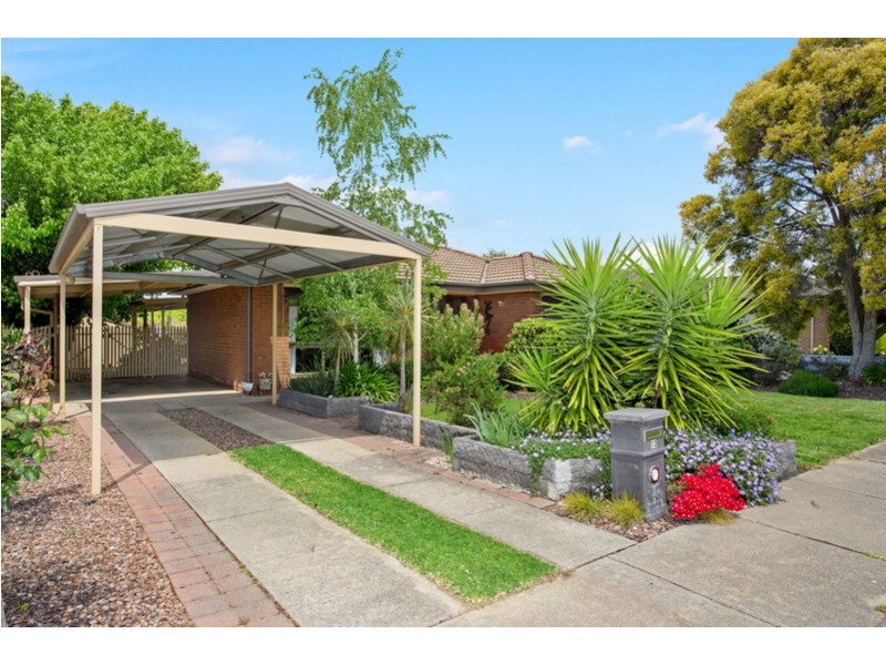 13 Robert Crescent, Wodonga VIC 3690