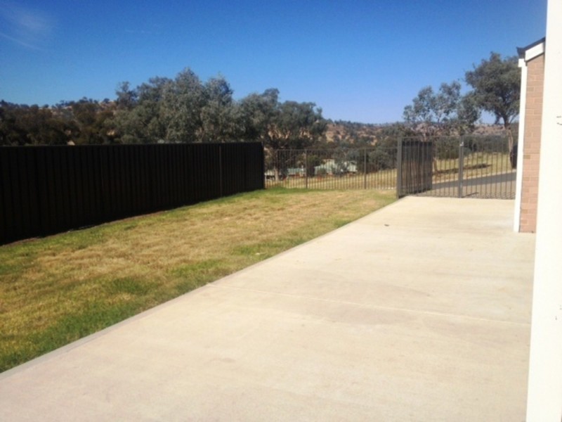 6 Cardamine Road, Bandiana VIC 3694