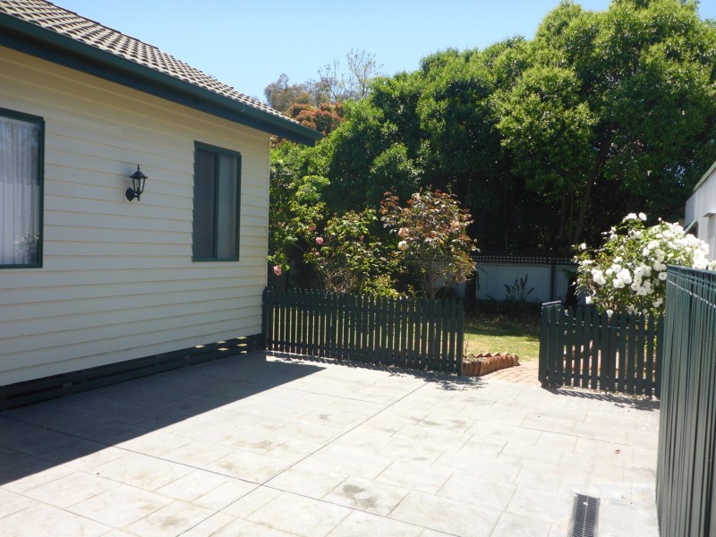 8 Pollard Street, Wodonga VIC 3690