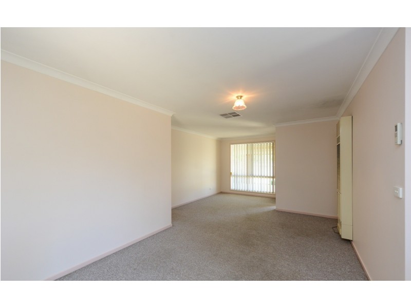 2 Edinburgh Circuit, Wodonga VIC 3690
