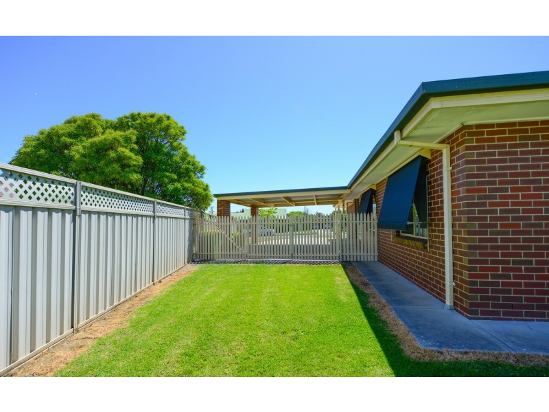 2 Edinburgh Circuit, Wodonga VIC 3690