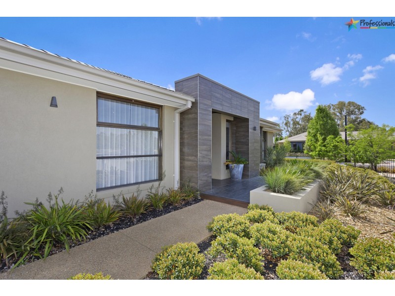 3 Riverside Boulevard, Killara VIC 3691