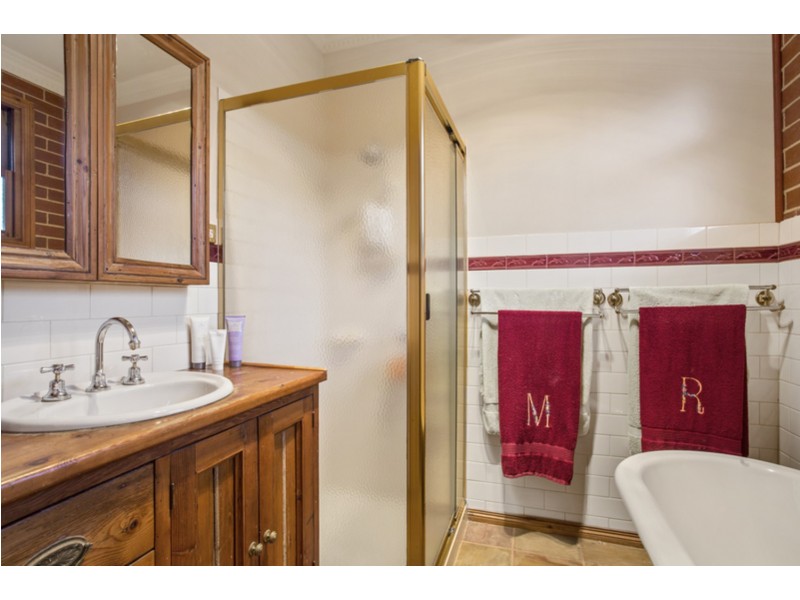 21 Avondale Drive, Wodonga VIC 3690