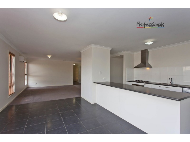 14 Silky Oak Avenue, Wodonga VIC 3690