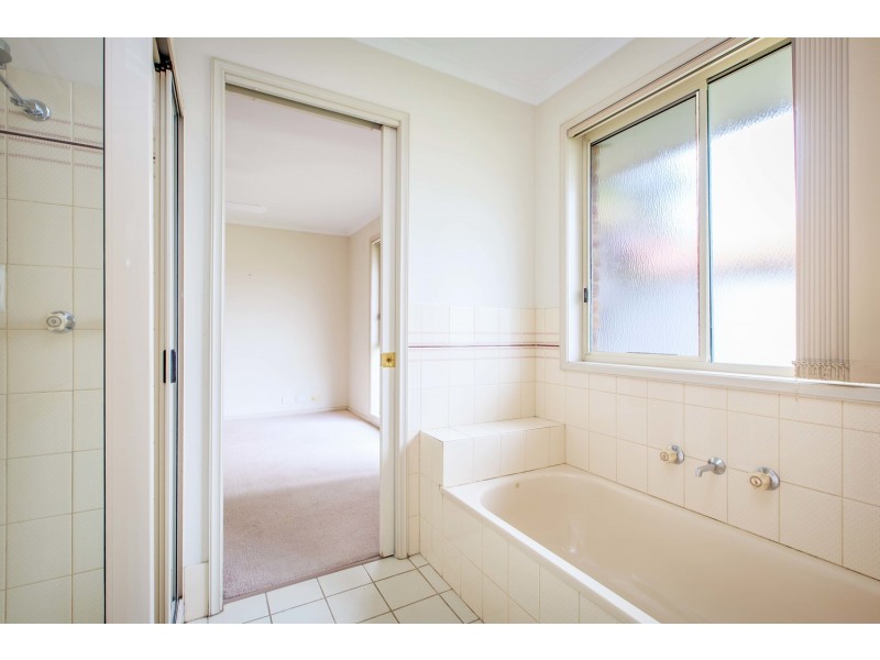 9 Delatite Court, Wodonga VIC 3690