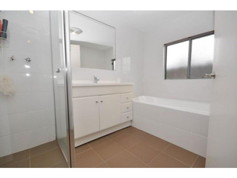 1/4 Hill Street, Wodonga VIC 3690