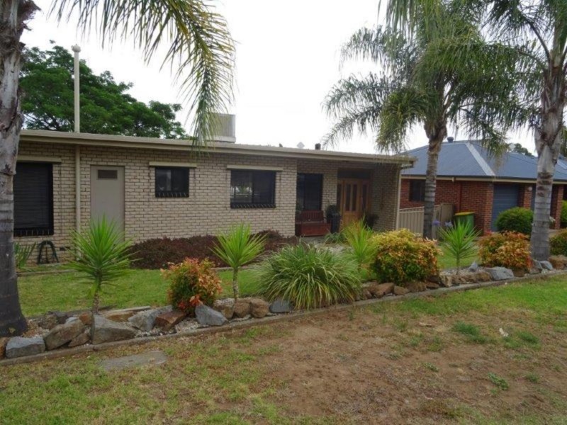 16 Dwyer Crescent, Bellbridge VIC 3691