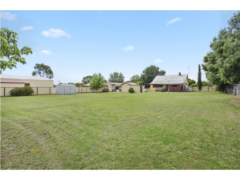 20 Barkly Street, Chiltern VIC 3683