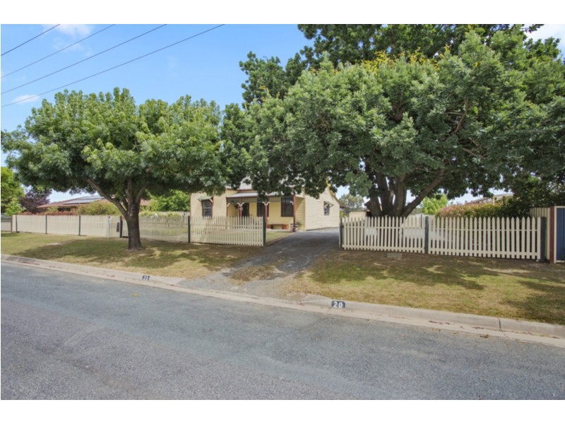 20 Barkly Street, Chiltern VIC 3683