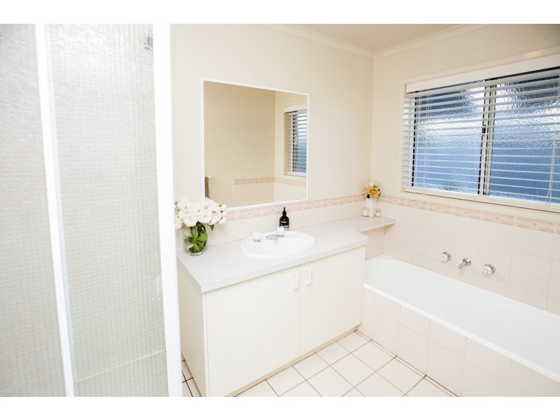 6 Mashie Way, Wodonga VIC 3690