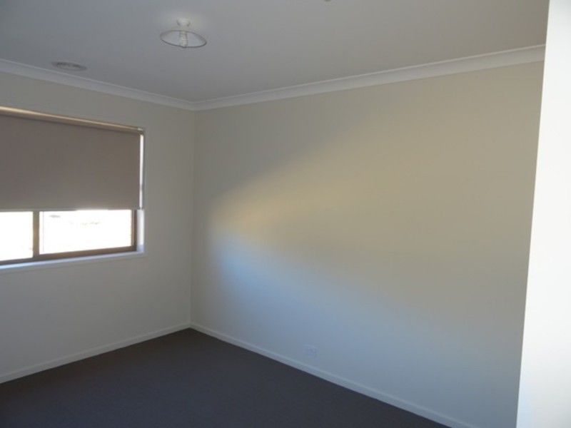 17 Perkins Street, Killara VIC 3691