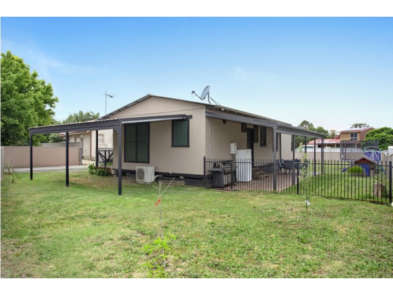 14 Conness Street, Chiltern VIC 3683