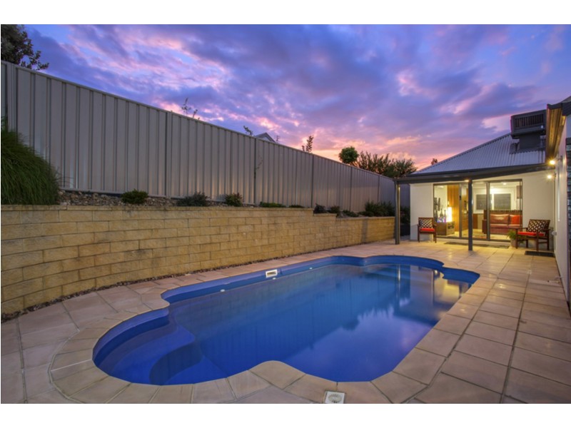 1 Castle Cove, Wodonga VIC 3690