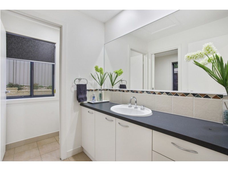 1 Castle Cove, Wodonga VIC 3690