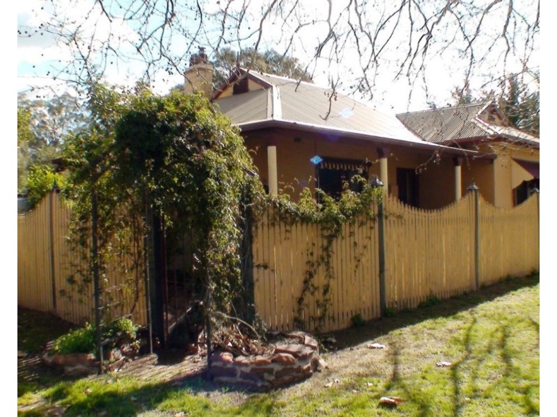 2 Bent Street, Gerogery NSW 2642