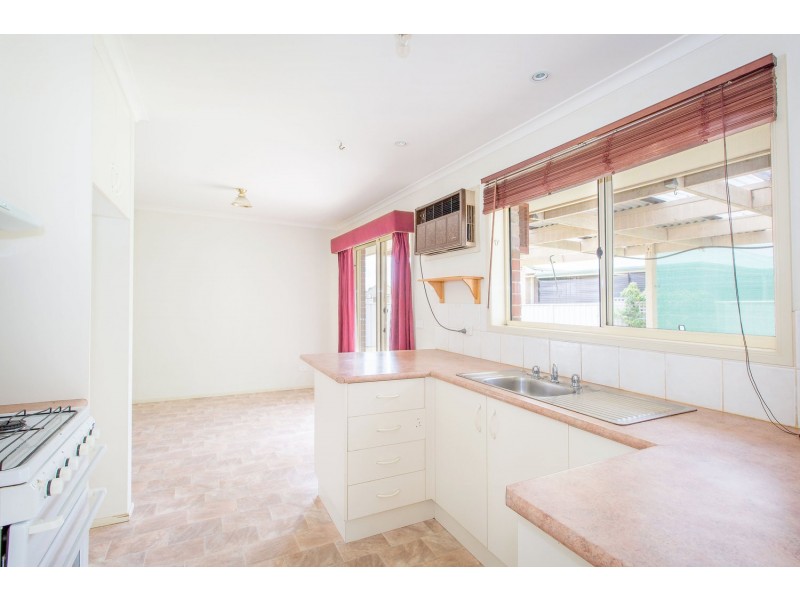 2 Jennifer Place, Wodonga VIC 3690