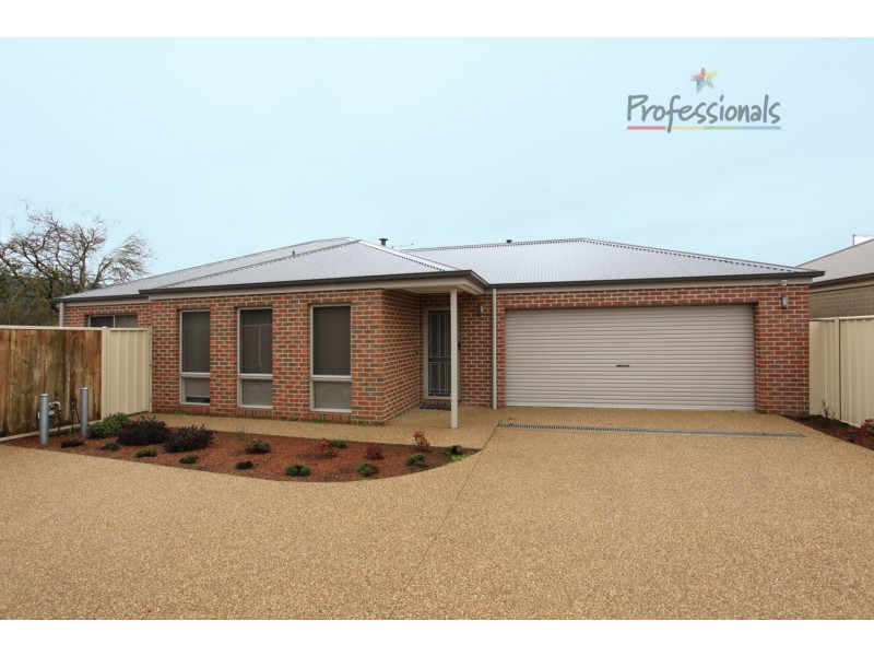 2/776 Centaur Road, Lavington NSW 2641