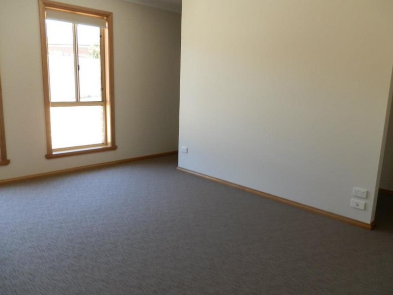 22 Wattlebird Drive, Bandiana VIC 3694