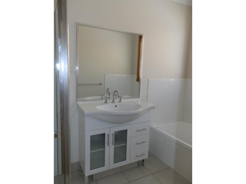 22 Wattlebird Drive, Bandiana VIC 3694