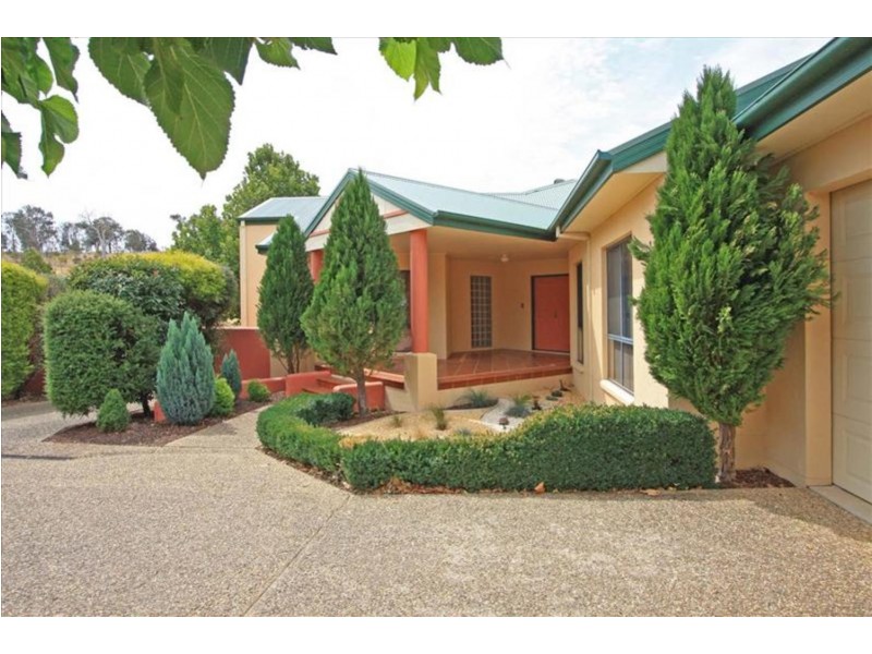 8 Ballara Drive, Wodonga VIC 3690