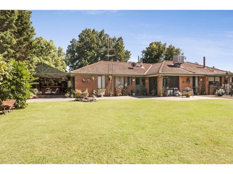 66-68 High Street, Barnawartha VIC 3688