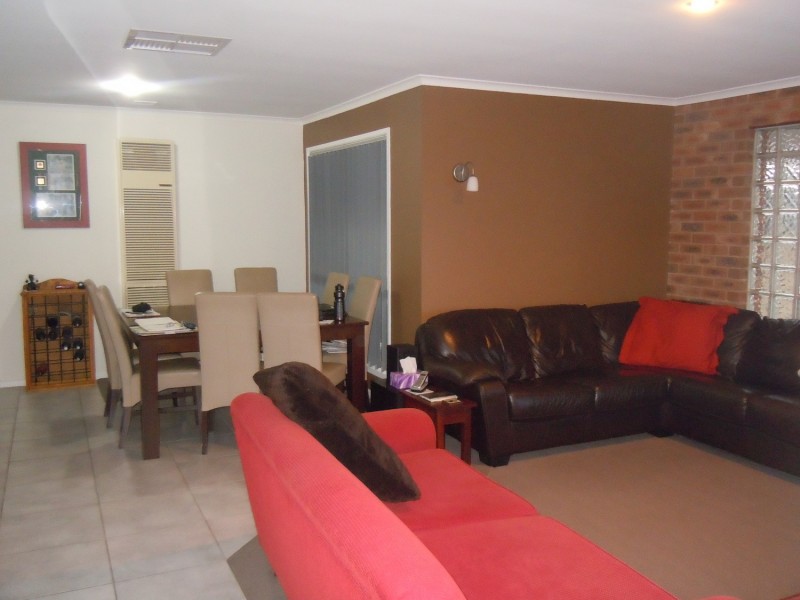 539 Daly Street, Lavington NSW 2641