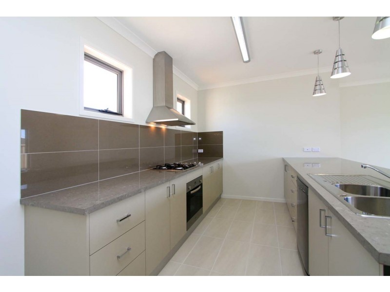 4/17 Thorneycroft Avenue, Wodonga VIC 3690